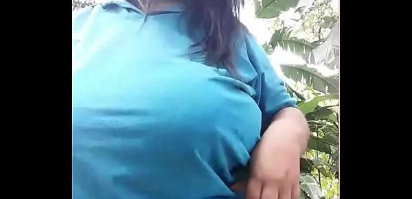 trendsBBW Brazilian Fondling Her Tits In Public